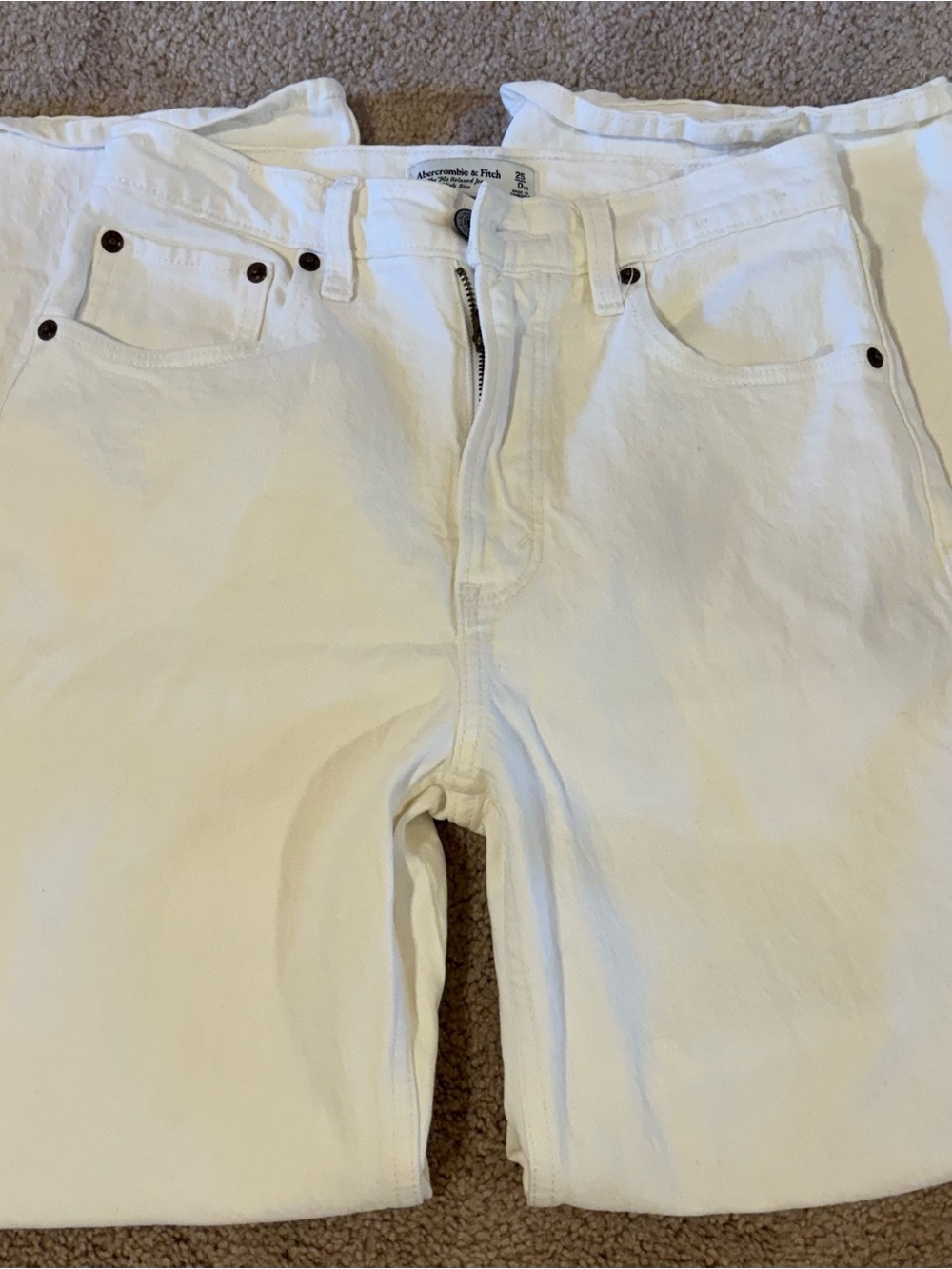 NWOT Abercrombie & Fitch White Women's 90s Relaxed High Rise Jeans